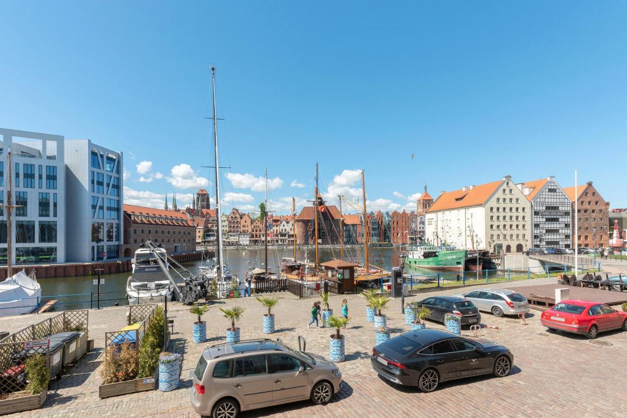 Blue Mandarin Marina * Gdansk